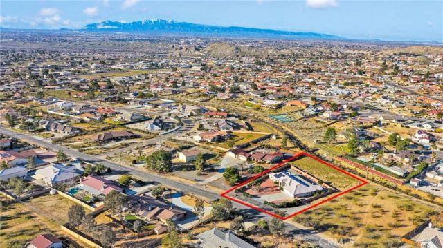 16460 Malahat Road, Apple Valley, CA 92307