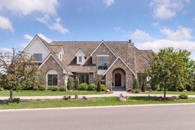 9787 Sky Lane, Eden Prairie, MN 55347