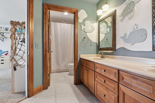 9787 Sky Lane, Eden Prairie, MN 55347