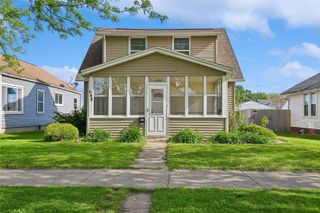 648 22nd Avenue SW, Cedar Rapids, IA 52404