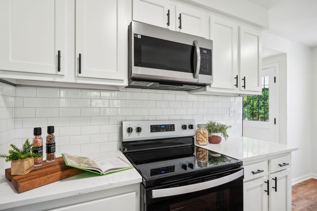 3205 Hamilton Avenue, Columbus, OH 43224