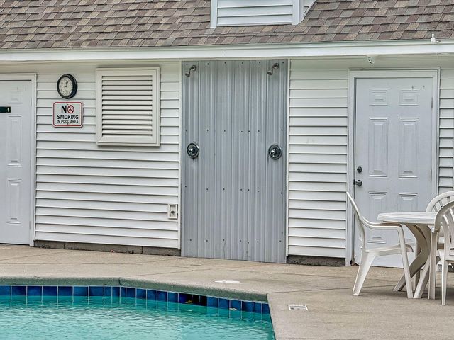 1504 Royal Colony Road, Johns Island, SC 29455