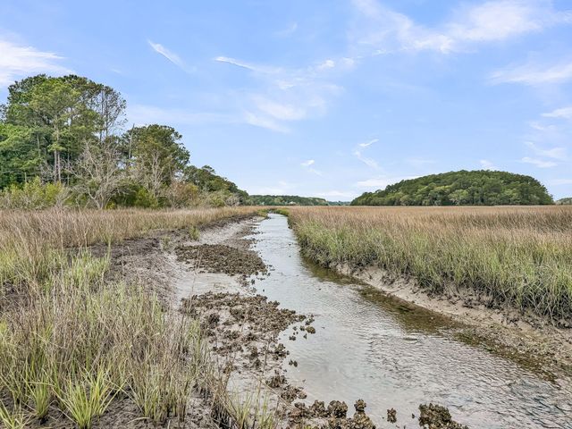 1504 Royal Colony Road, Johns Island, SC 29455