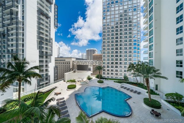 300 S Biscayne Blvd T-3004, Miami, FL 33131