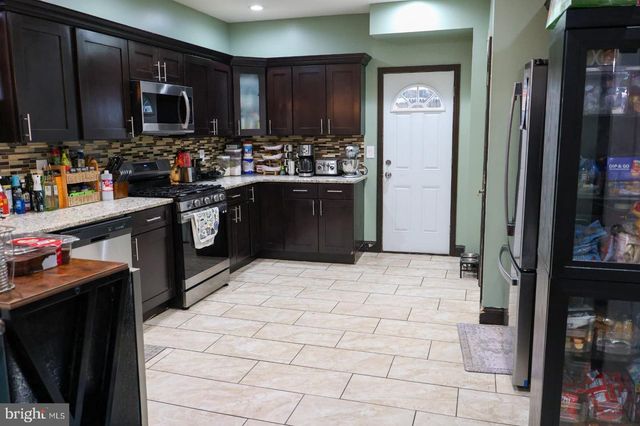 316 W RUSCOMB ST, Philadelphia, PA 19120