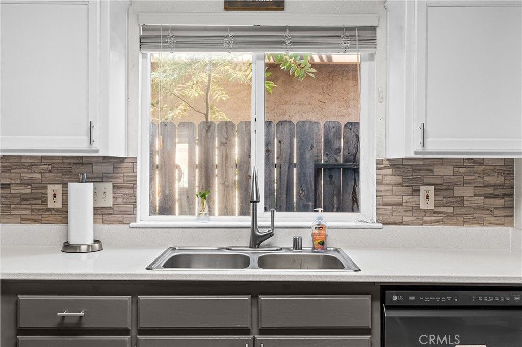 Image 13 of property listing at 1005 Windsor, Chico, CA 95926