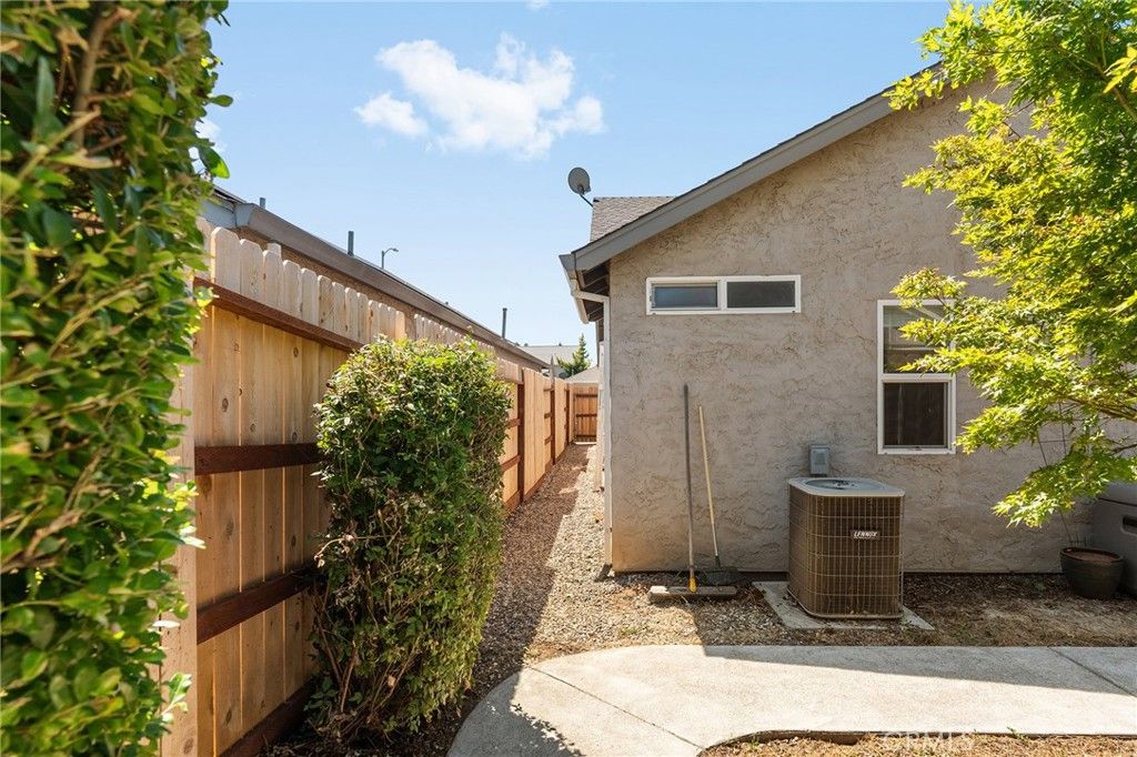 Image 37 of property listing at 1005 Windsor, Chico, CA 95926