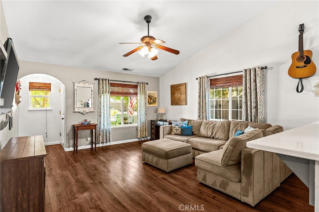 Image 7 of property listing at 1005 Windsor, Chico, CA 95926