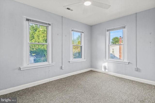 201 N LINE ST, Lansdale, PA 19446