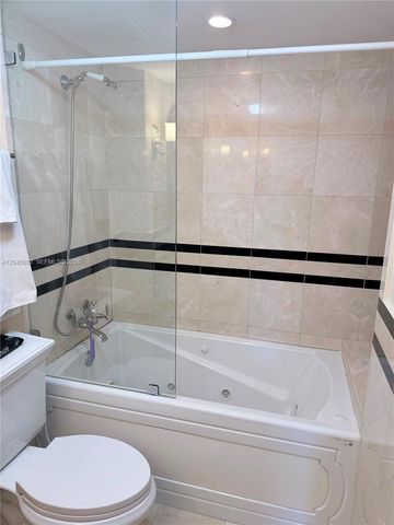 7600 Collins Ave 712, Miami Beach, FL 33141