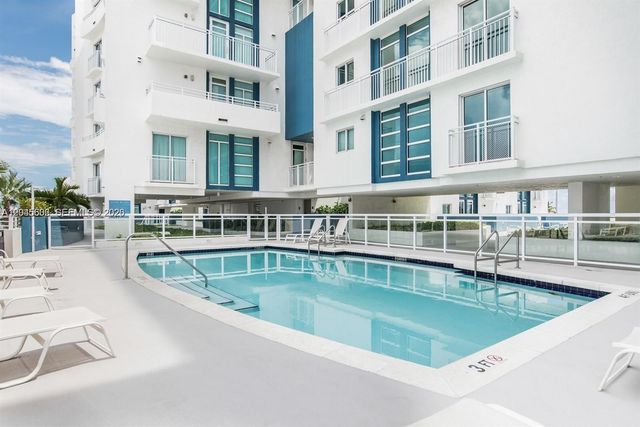 7600 Collins Ave 712, Miami Beach, FL 33141