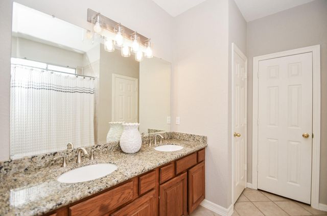 1119 Lexington Green Drive, Missouri City, TX 77459