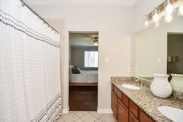 1119 Lexington Green Drive, Missouri City, TX 77459