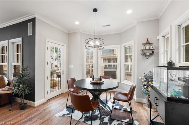 160 Park Pointe Circle, Winston-salem, NC 27104