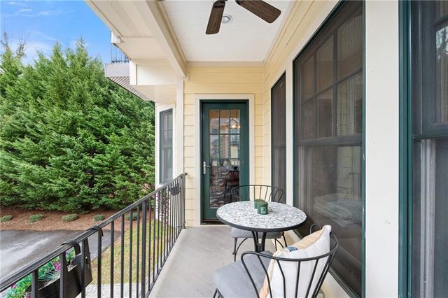 160 Park Pointe Circle, Winston-salem, NC 27104