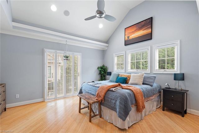 160 Park Pointe Circle, Winston-salem, NC 27104