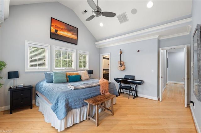 160 Park Pointe Circle, Winston-salem, NC 27104