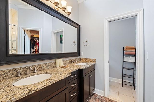 160 Park Pointe Circle, Winston-salem, NC 27104