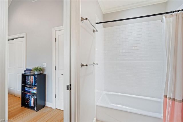 160 Park Pointe Circle, Winston-salem, NC 27104