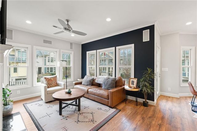 160 Park Pointe Circle, Winston-salem, NC 27104