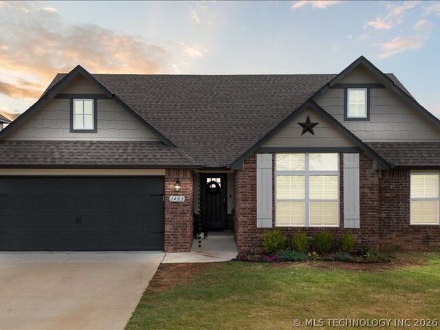 1403 E New Orleans Place, Broken Arrow, OK 74011