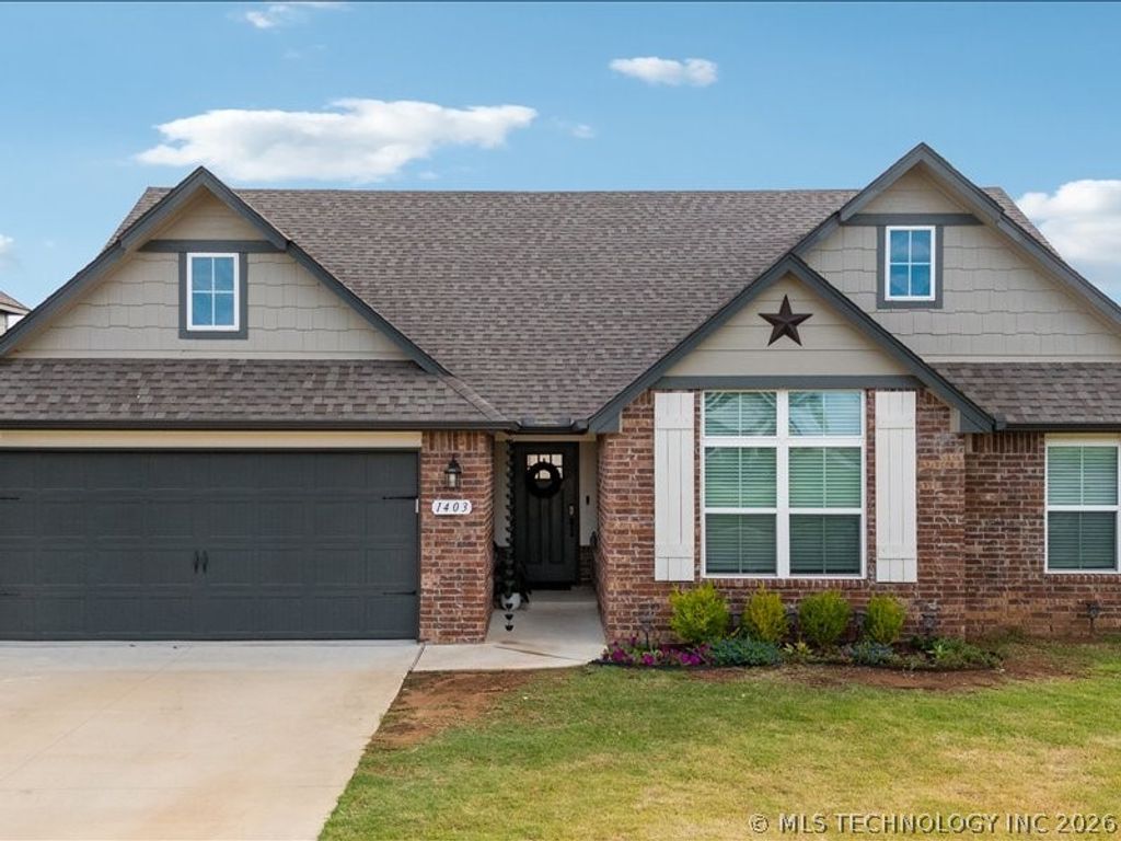 1403 E New Orleans Place, Broken Arrow, OK 74011