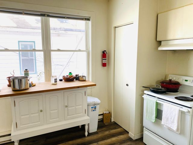 1002 5th Street N, Fargo, ND 58102