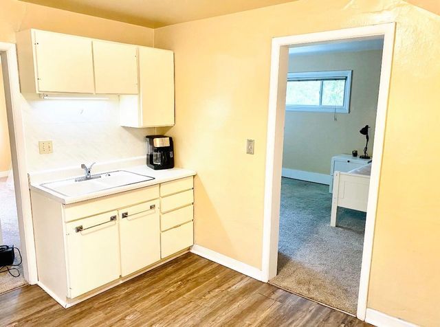 1002 5th Street N, Fargo, ND 58102