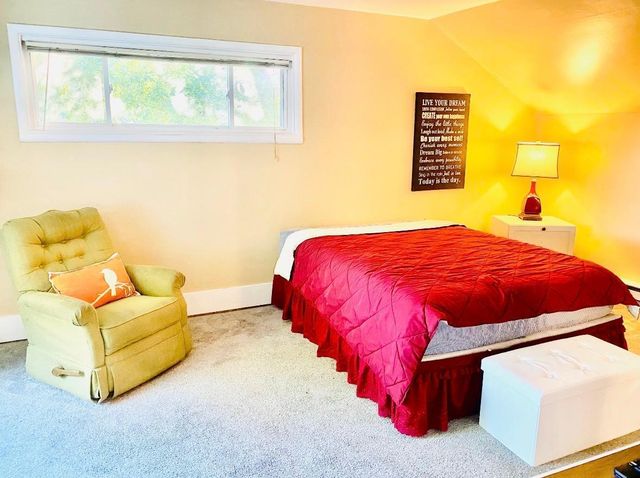 1002 5th Street N, Fargo, ND 58102