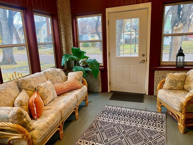 1002 5th Street N, Fargo, ND 58102