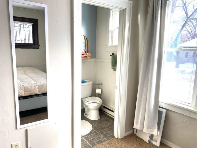 1002 5th Street N, Fargo, ND 58102