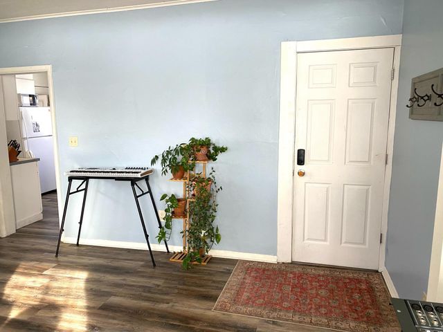 1002 5th Street N, Fargo, ND 58102