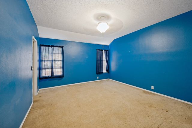 8043 Southern Pine Way, Fort Worth, TX 76123