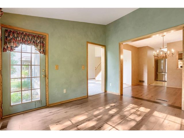 1896 Beebe Road, Maplewood, MN 55109
