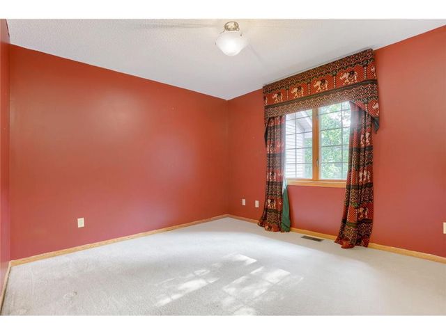 1896 Beebe Road, Maplewood, MN 55109
