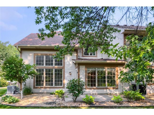 1896 Beebe Road, Maplewood, MN 55109