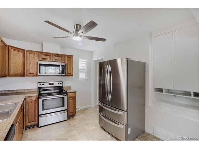 8560 Essex St, Denver, CO 80229