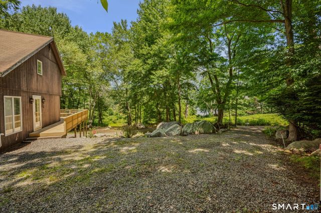 13 Mill Road, Essex, CT 06426