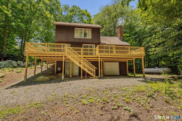 13 Mill Road, Essex, CT 06426