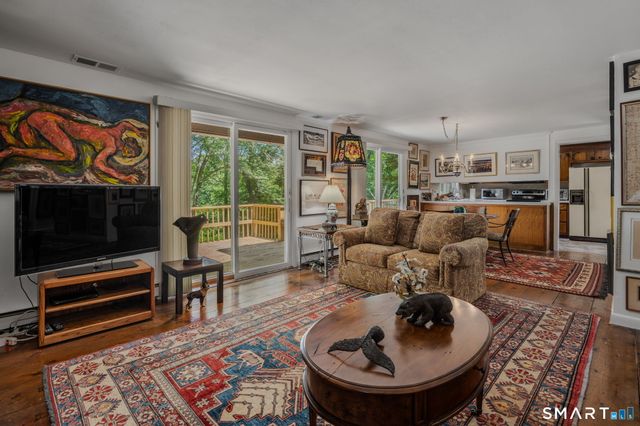 13 Mill Road, Essex, CT 06426