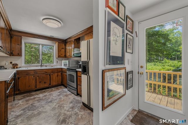 13 Mill Road, Essex, CT 06426