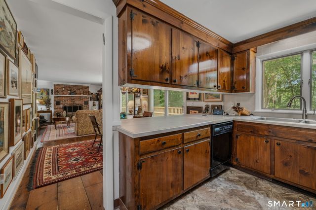 13 Mill Road, Essex, CT 06426