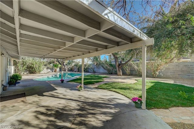 2801 Colanthe Avenue, Las Vegas, NV 89102