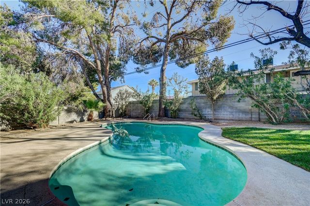 2801 Colanthe Avenue, Las Vegas, NV 89102