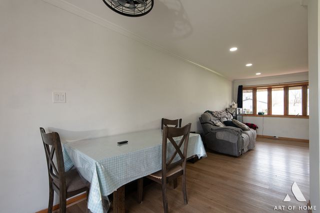 520 Glendale Lane, Hoffman Estates, IL 60169