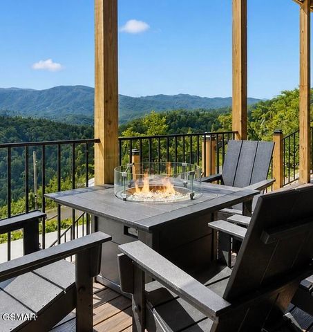 4076 Ridgeback Lane, Sevierville, TN 37862