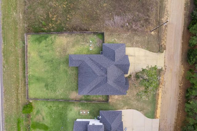 38466 Park View Drive, Hempstead, TX 77445