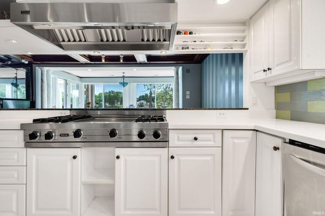 11114 Lakeshore Drive, Osceola, IN 46561