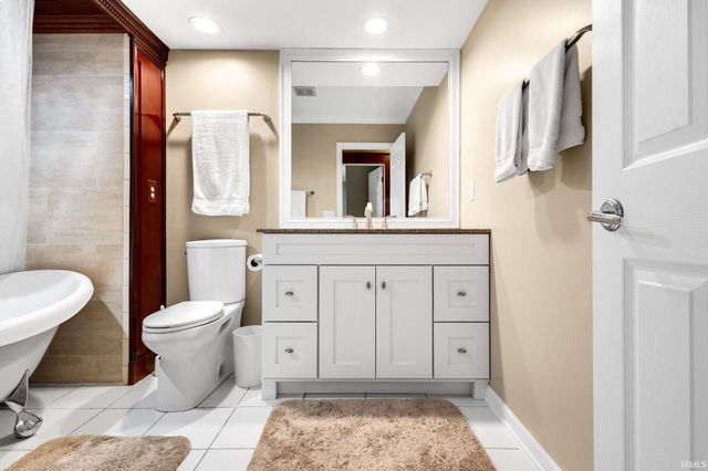 11114 Lakeshore Drive, Osceola, IN 46561