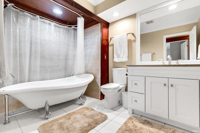 11114 Lakeshore Drive, Osceola, IN 46561
